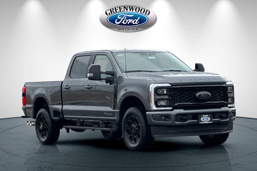 2026 Ford F-350 Super Duty Lariat Crew Cab 4WD