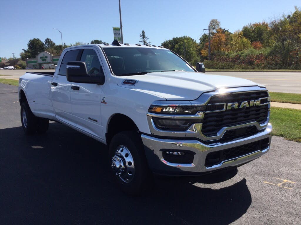 2026 RAM 3500 Big Horn Crew Cab LB DRW 4WD