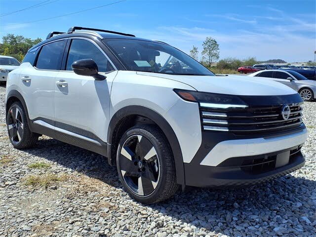 2026 Nissan Kicks SR AWD