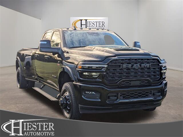 2026 RAM 3500 Limited Crew Cab LB DRW 4WD