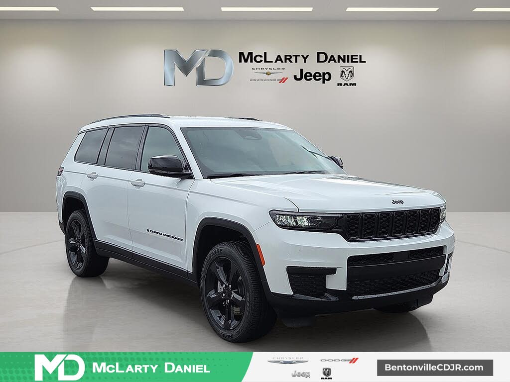 2025 Jeep Grand Cherokee L Altitude 4WD