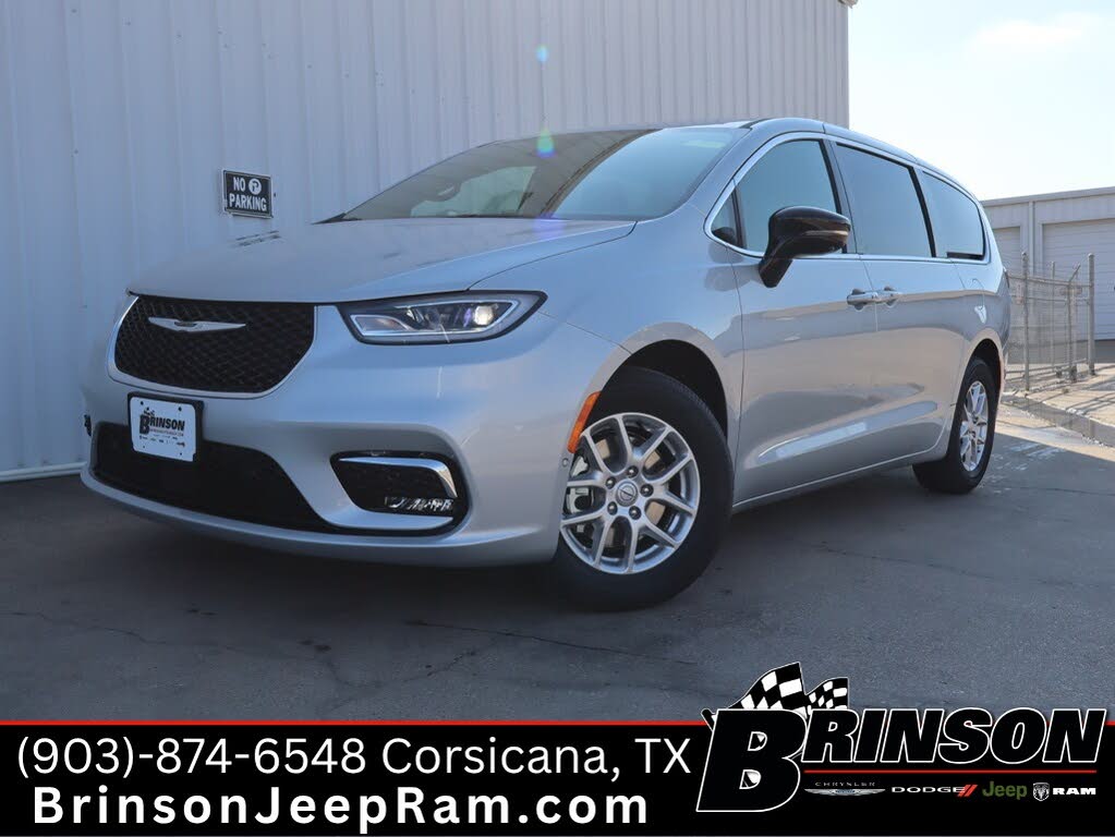 2026 Chrysler Pacifica Select FWD