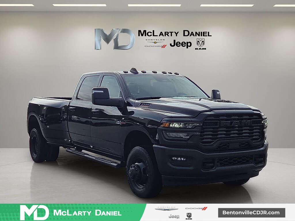 2026 RAM 3500 Tradesman Crew Cab LB DRW 4WD