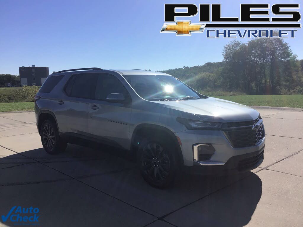 2023 Chevrolet Traverse RS FWD