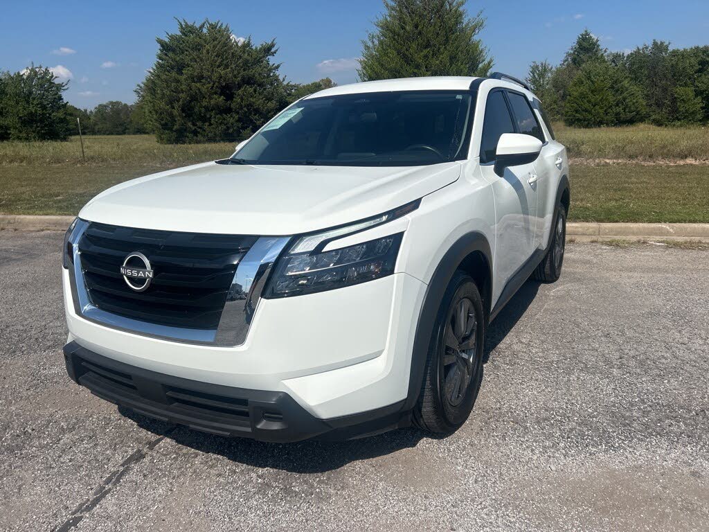 2024 Nissan Pathfinder SV 4WD