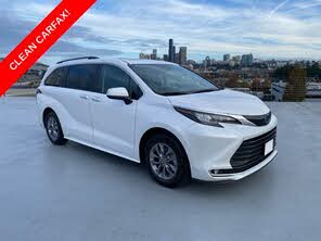 Toyota Sienna XLE 7-Passenger FWD