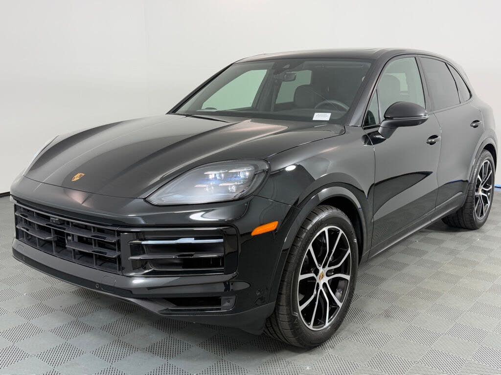 2025 Porsche Cayenne AWD