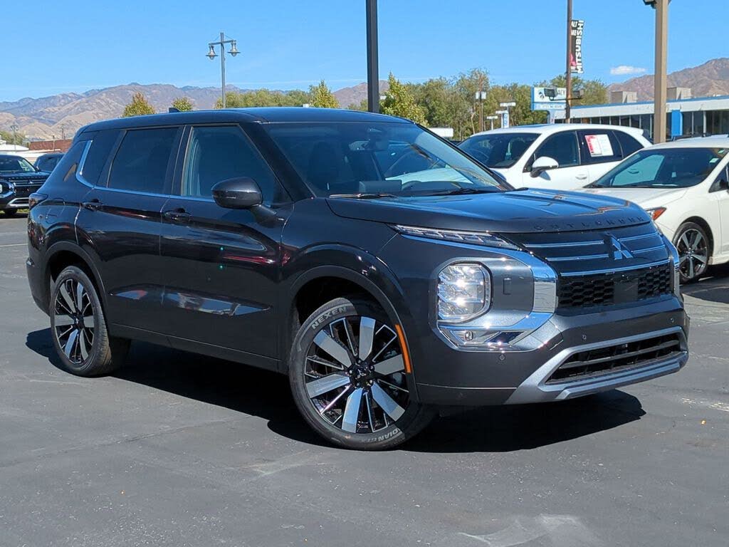 2025 Mitsubishi Outlander SE FWD