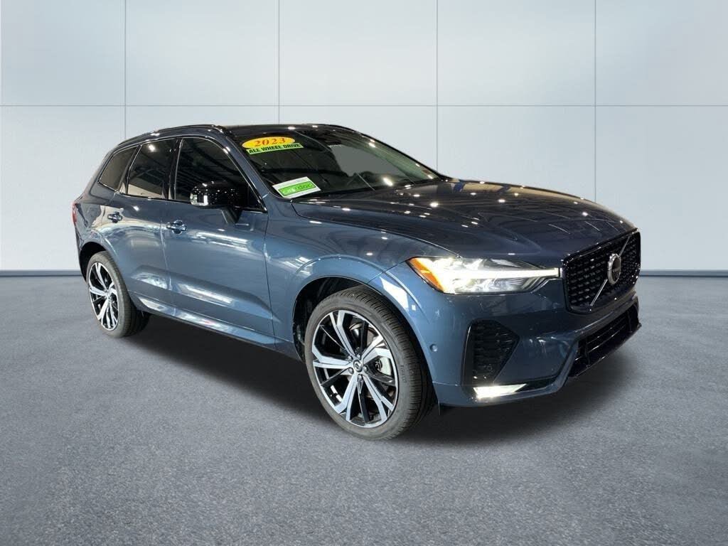 2023 Volvo XC60 B6 Ultimate Dark Theme AWD