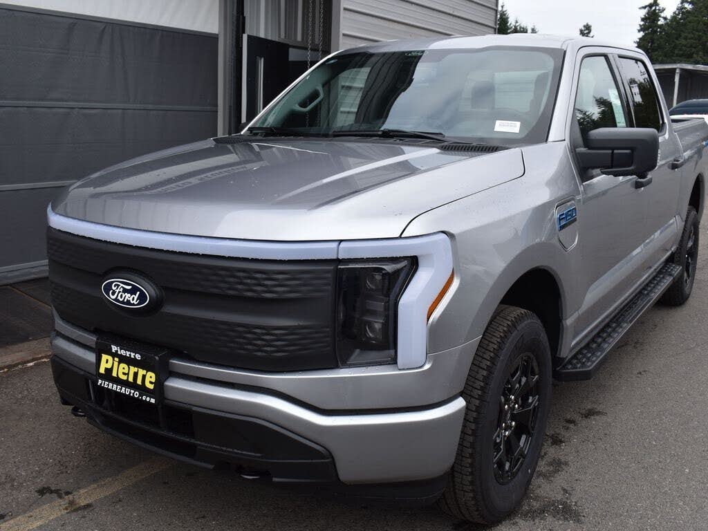 2025 Ford F-150 Lightning XLT SuperCrew AWD