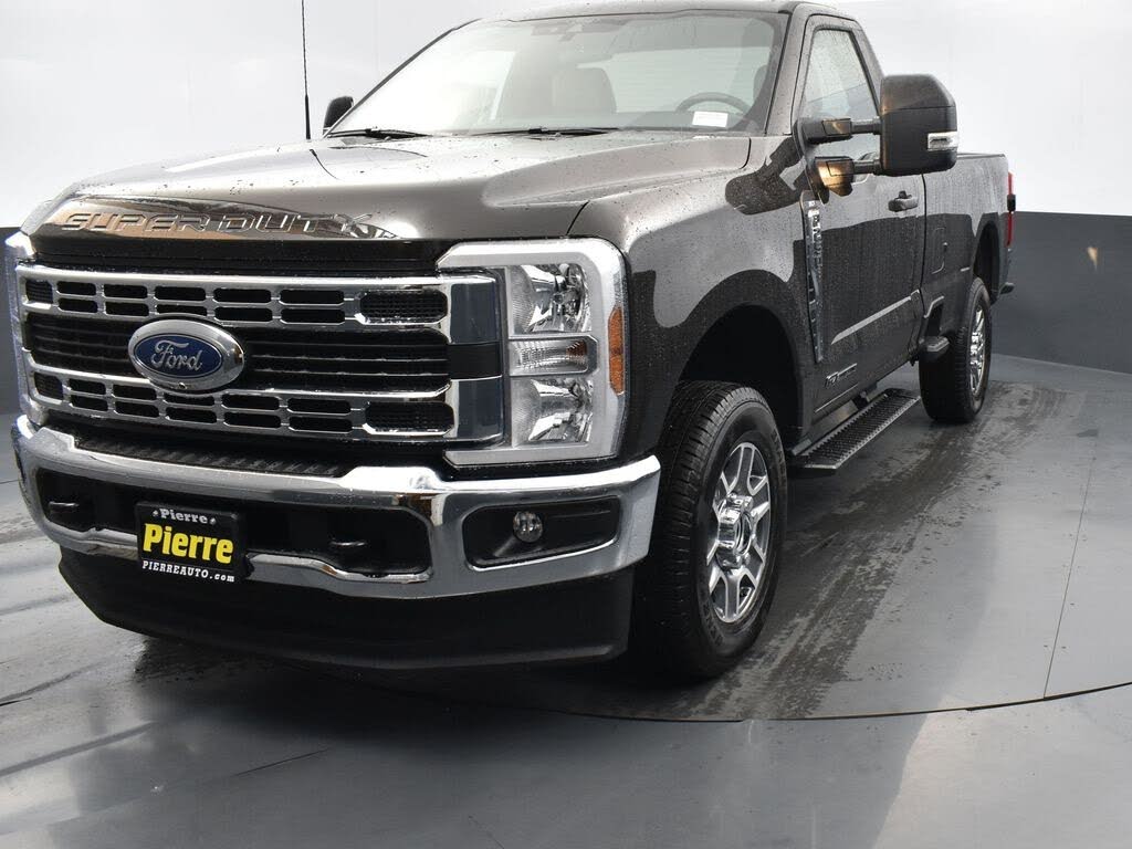 2025 Ford F-250 Super Duty XLT Regular Cab LB 4WD
