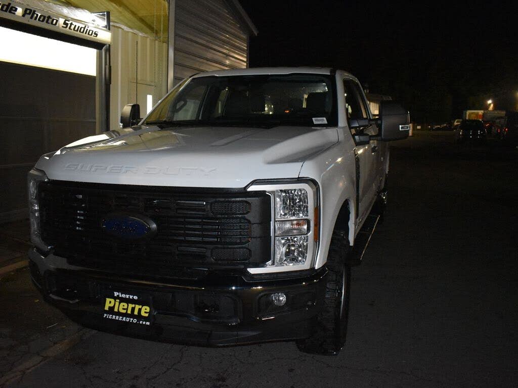 2025 Ford F-350 Super Duty XL SuperCab LB 4WD