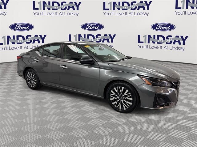 2024 Nissan Altima 2.5 SV FWD