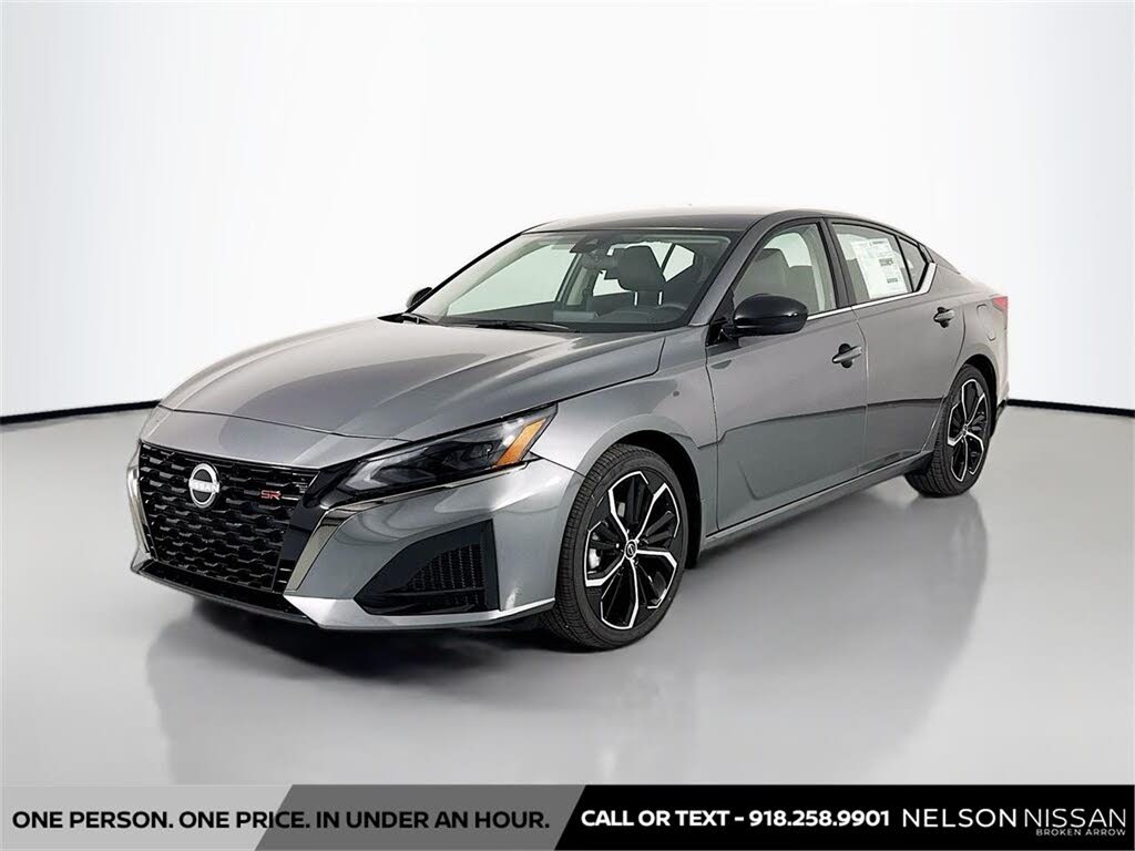 2025 Nissan Altima 2.5 SR FWD