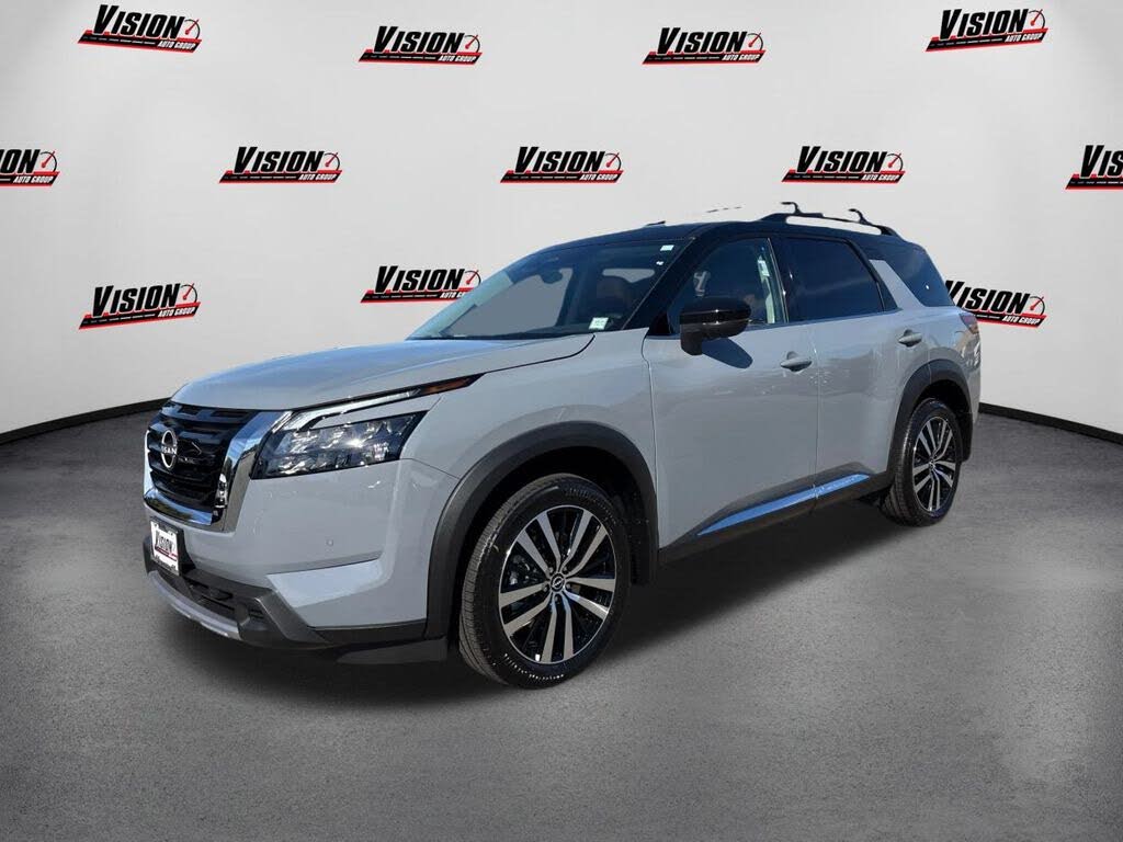 2025 Nissan Pathfinder Platinum 4WD