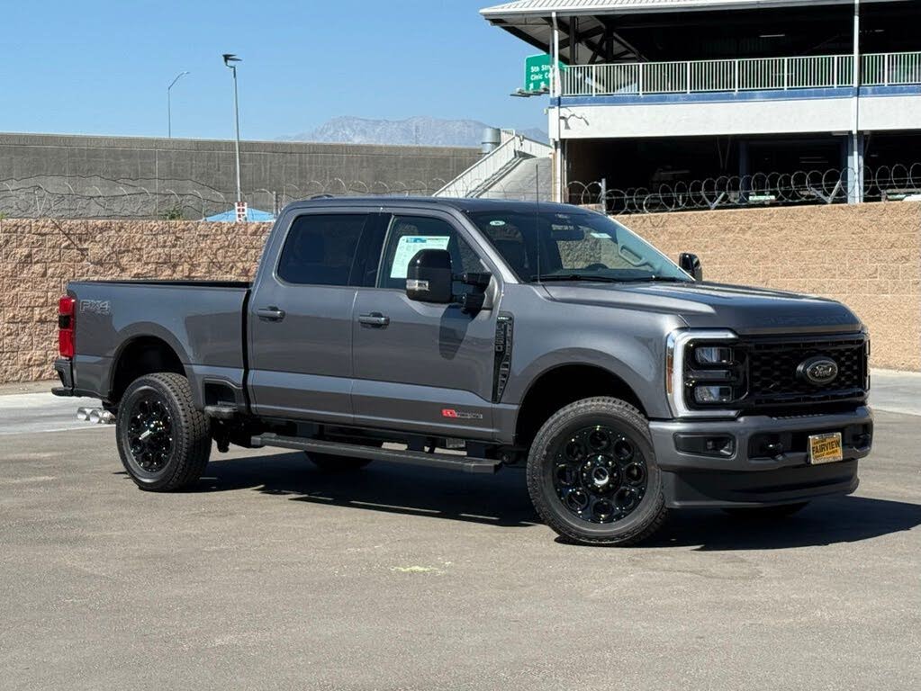 2026 Ford F-250 Super Duty Lariat Crew Cab 4WD