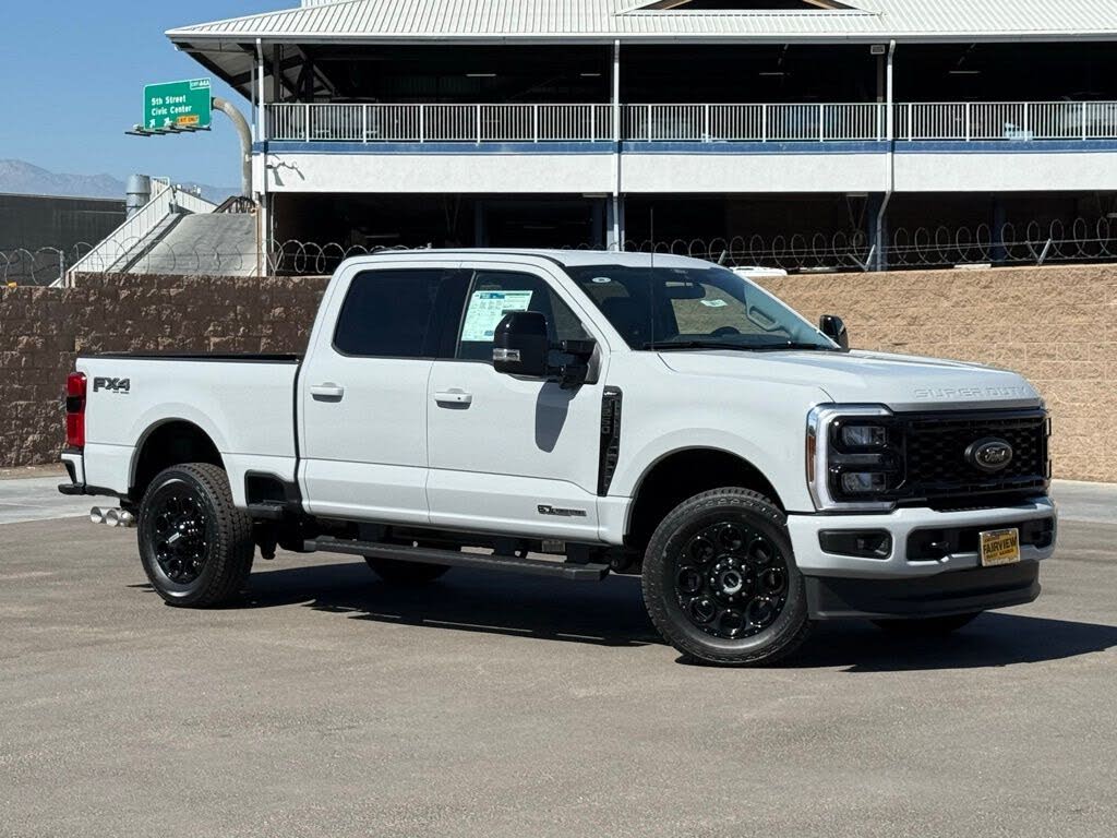 2026 Ford F-250 Super Duty Lariat Crew Cab 4WD