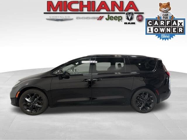 2025 Chrysler Pacifica Limited FWD