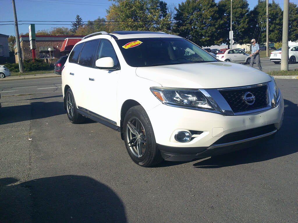 2015 Nissan Pathfinder SL