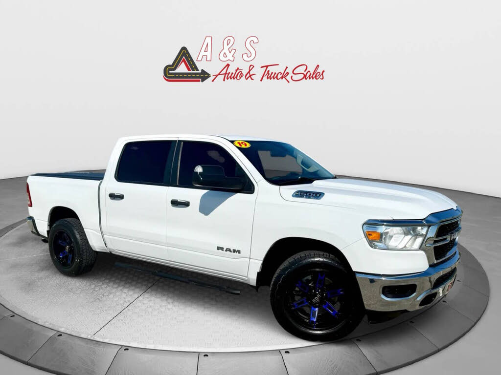 2019 RAM 1500 Tradesman Crew Cab 4WD
