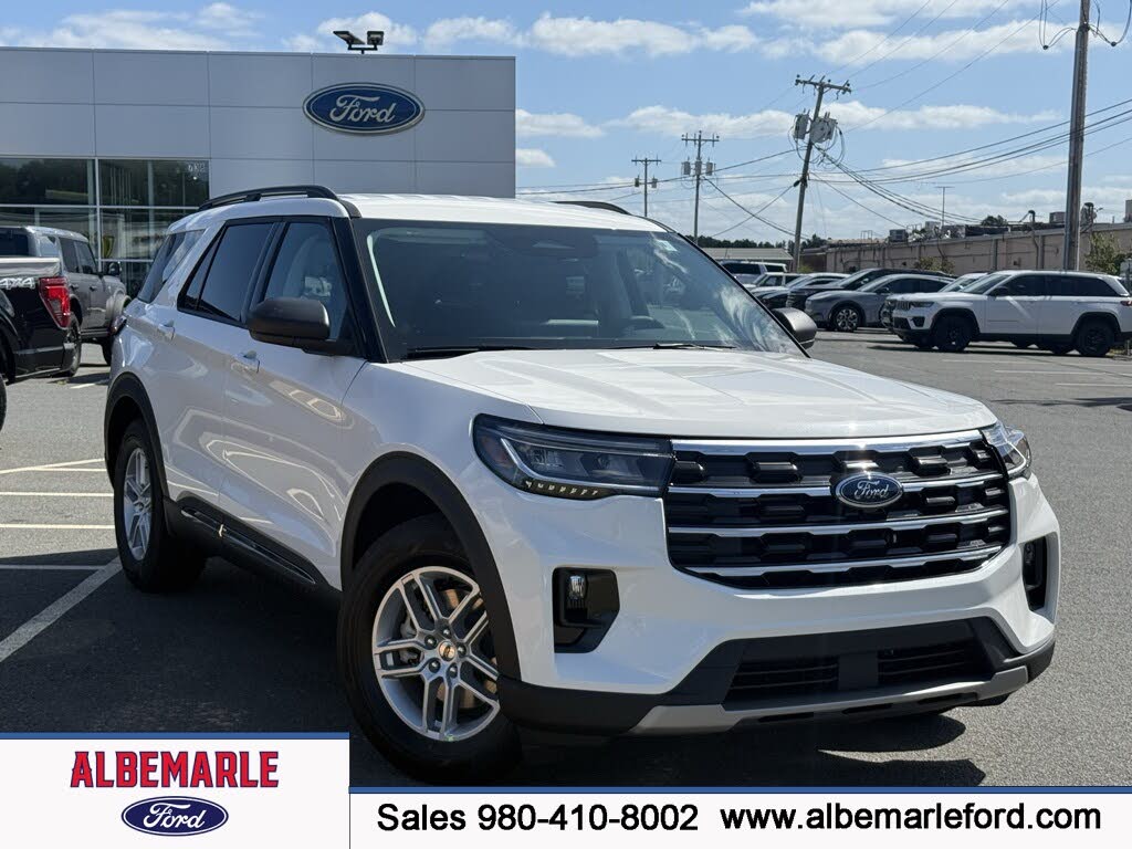 2025 Ford Explorer Active RWD