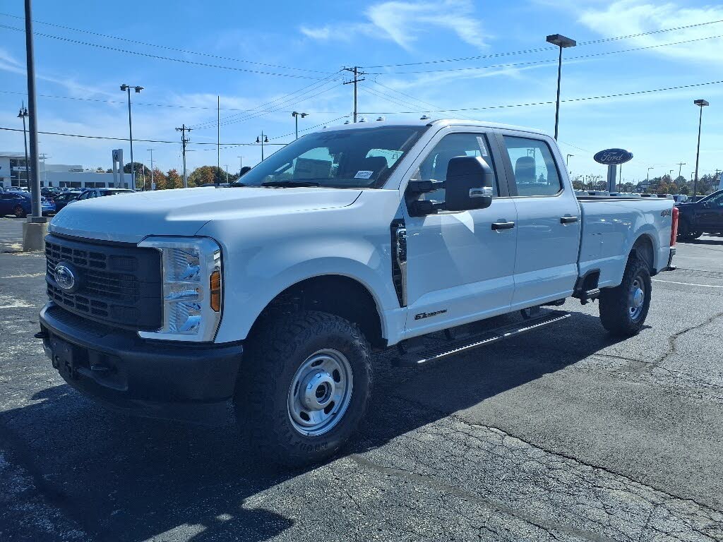 2026 Ford F-350 Super Duty XL Crew Cab 4WD