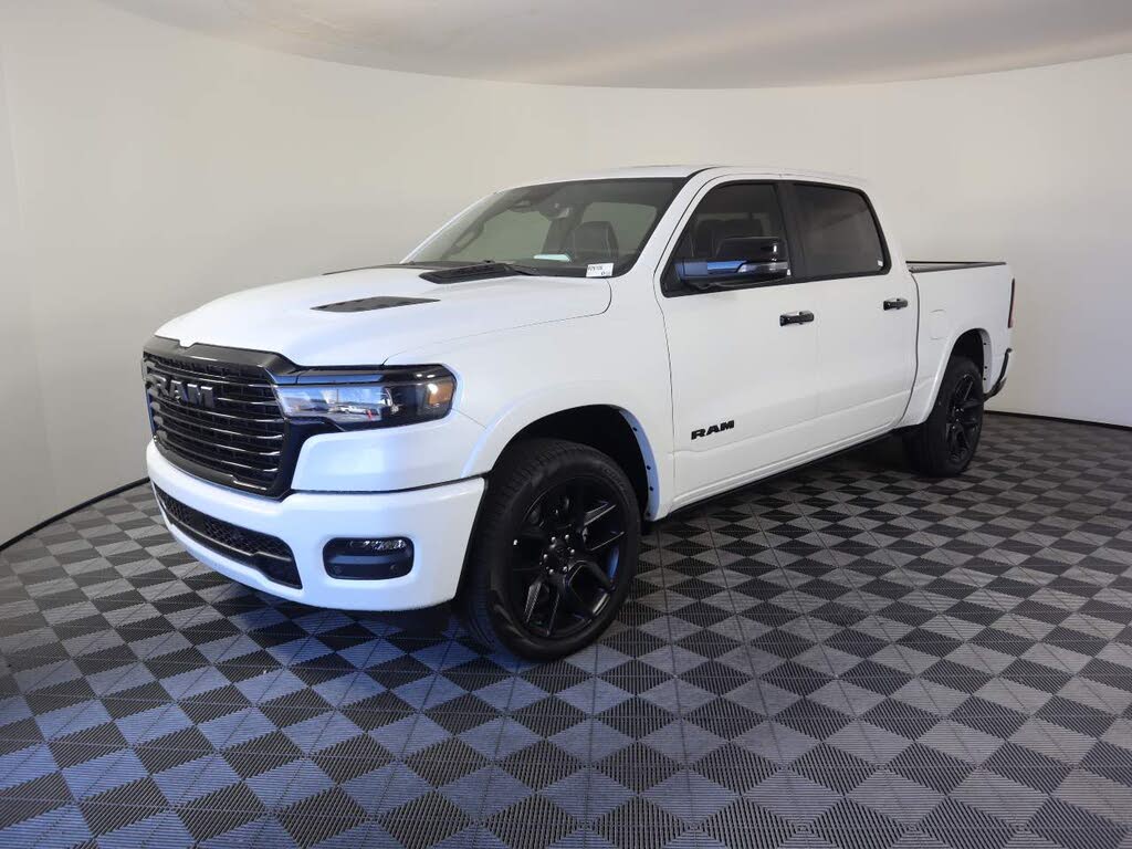 2026 RAM 1500 Laramie Crew Cab 4WD