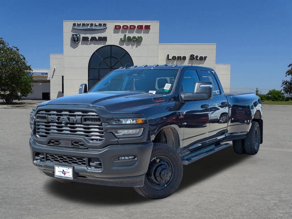 2026 RAM 3500 Tradesman Crew Cab LB DRW 4WD