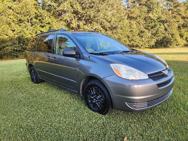 2004 Toyota Sienna 4 Dr LE Passenger Van