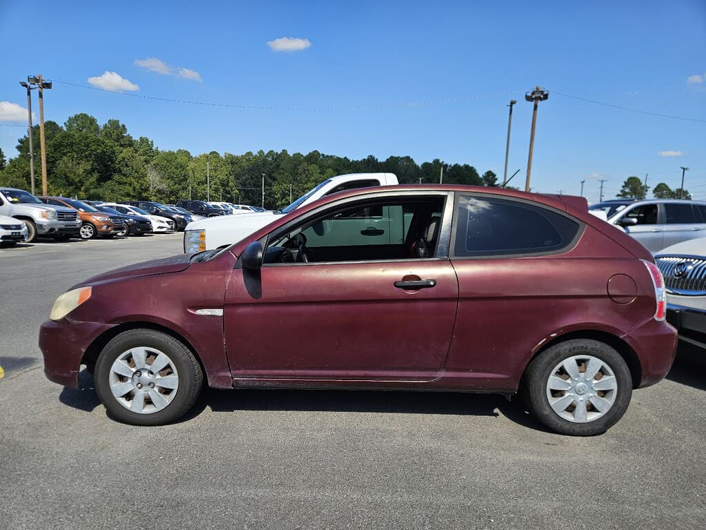 2007 Hyundai Accent GS 2-Door Hatchback FWD