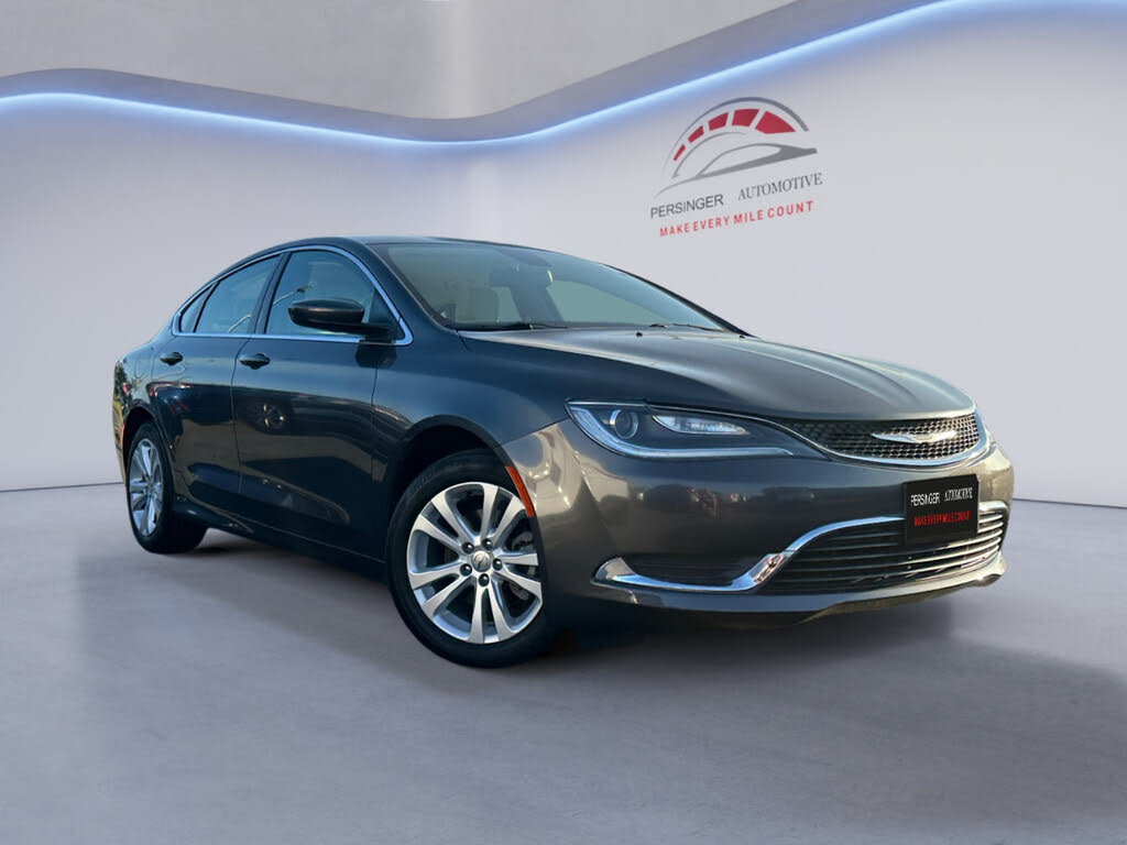 2016 Chrysler 200 Limited Sedan FWD
