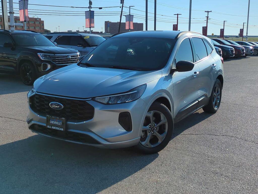 2023 Ford Escape ST-Line FWD