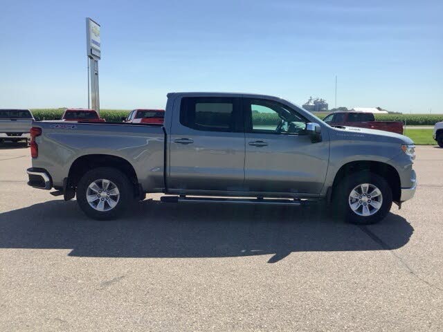 2025 Chevrolet Silverado 1500 LT Crew Cab 4WD