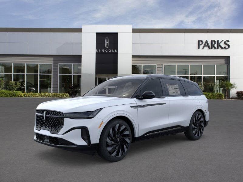 2025 Lincoln Nautilus Reserve AWD