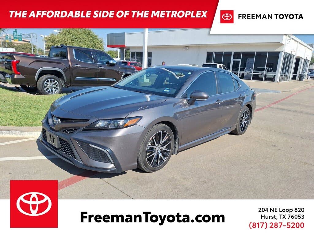 2024 Toyota Camry Hybrid SE FWD