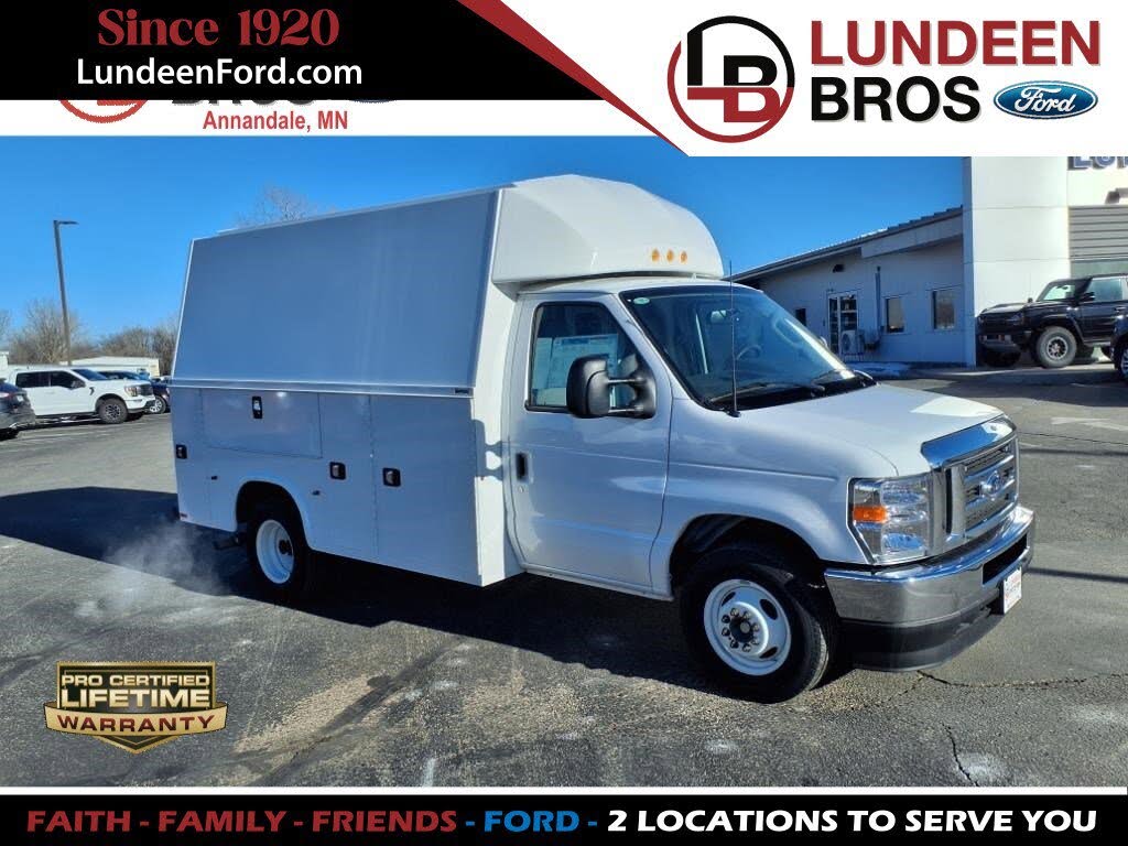 2025 Ford E-Series Chassis E-350 SD Cutaway SB DRW RWD