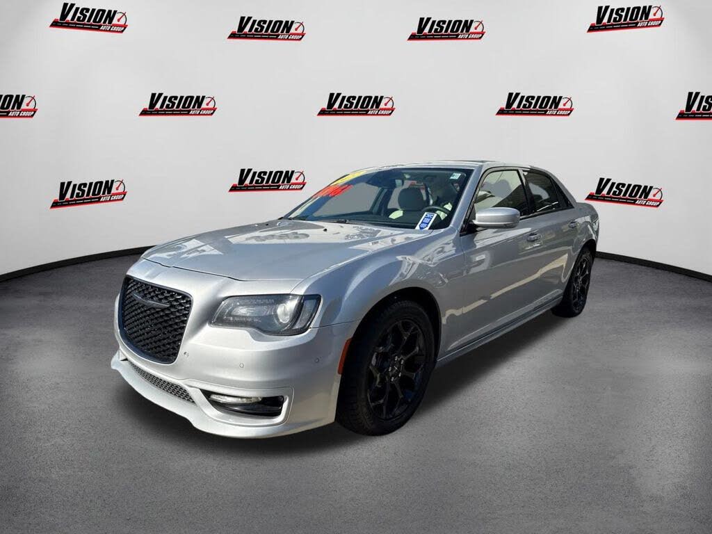 2022 Chrysler 300 Touring L AWD