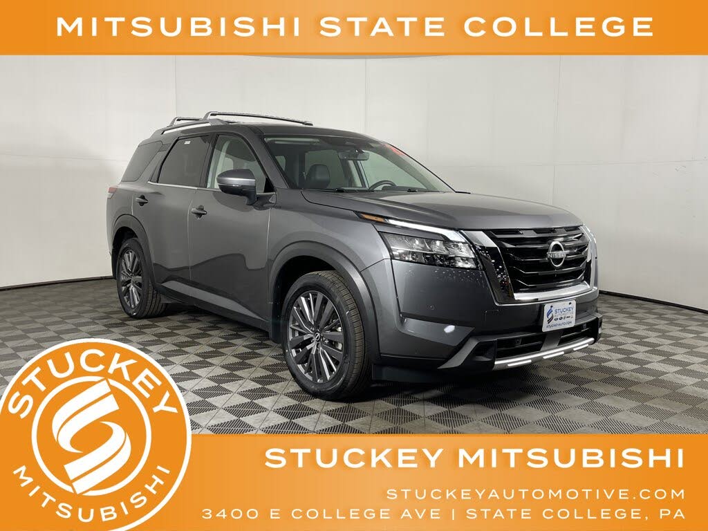 2023 Nissan Pathfinder SL 4WD