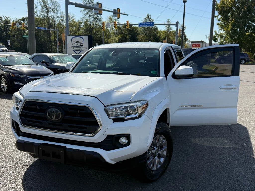 2018 Toyota Tacoma SR5 V6 Double Cab RWD