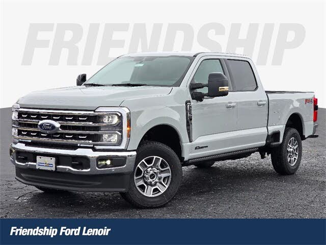 2025 Ford F-250 Super Duty Lariat Crew Cab 4WD