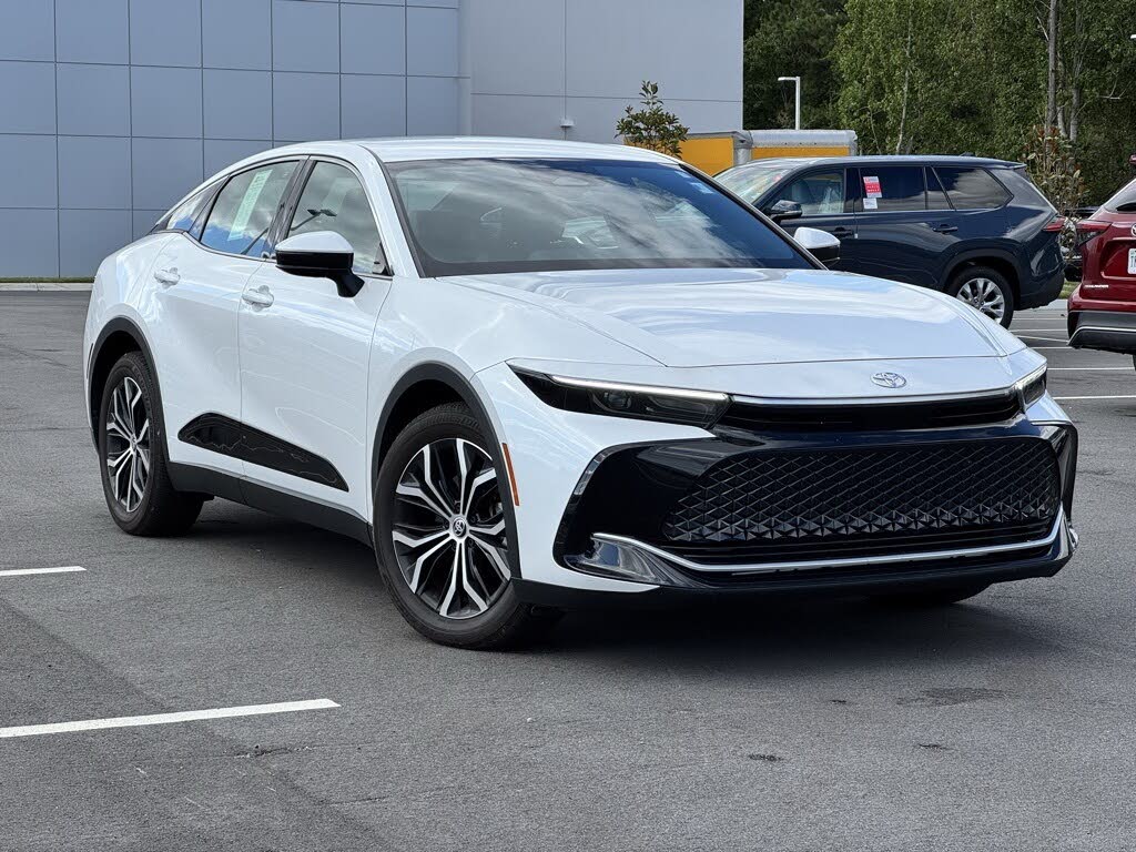 2023 Toyota Crown XLE AWD