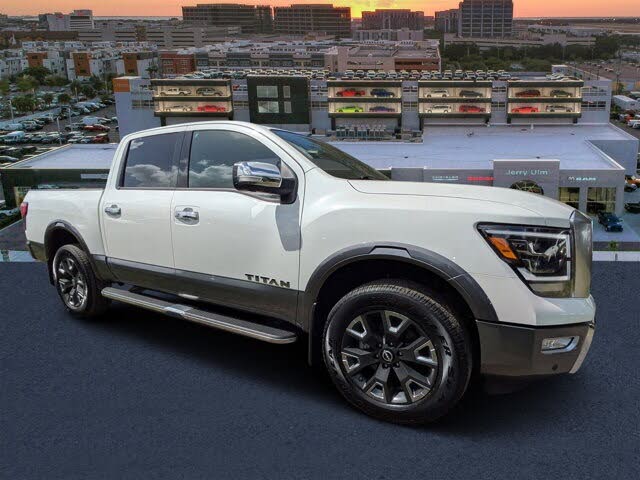 2024 Nissan Titan Platinum Reserve Crew Cab 4WD