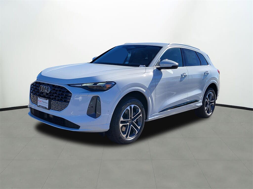 2025 Audi Q5 quattro Premium 40 TFSI