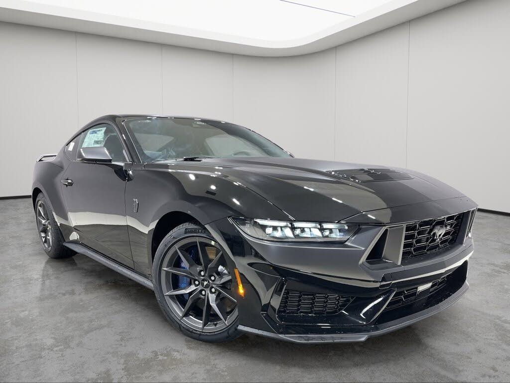 2025 Ford Mustang Dark Horse Fastback RWD