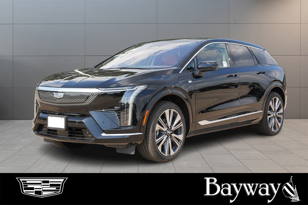 2025 Cadillac OPTIQ Luxury 2 AWD