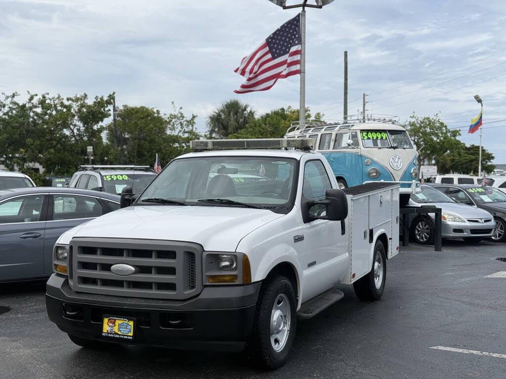 2005 Ford F-350 Super Duty XL LB