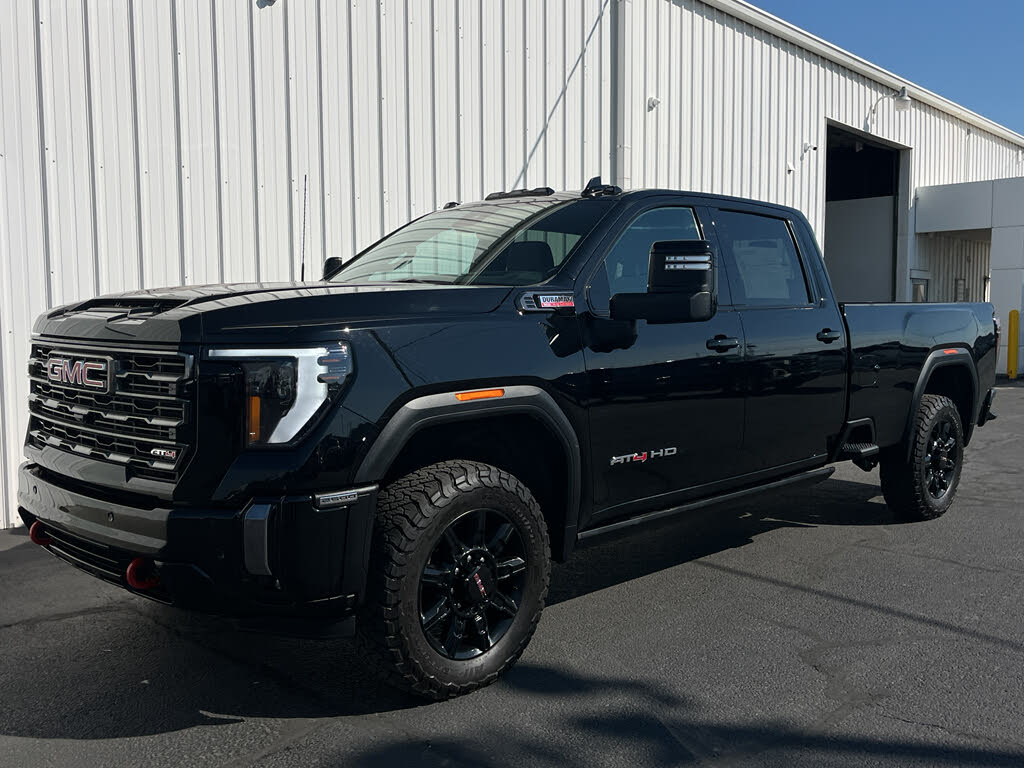 2024 GMC Sierra 2500HD AT4 Crew Cab 4WD