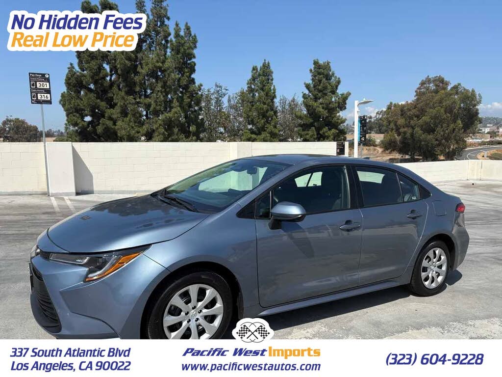 2025 Toyota Corolla LE FWD