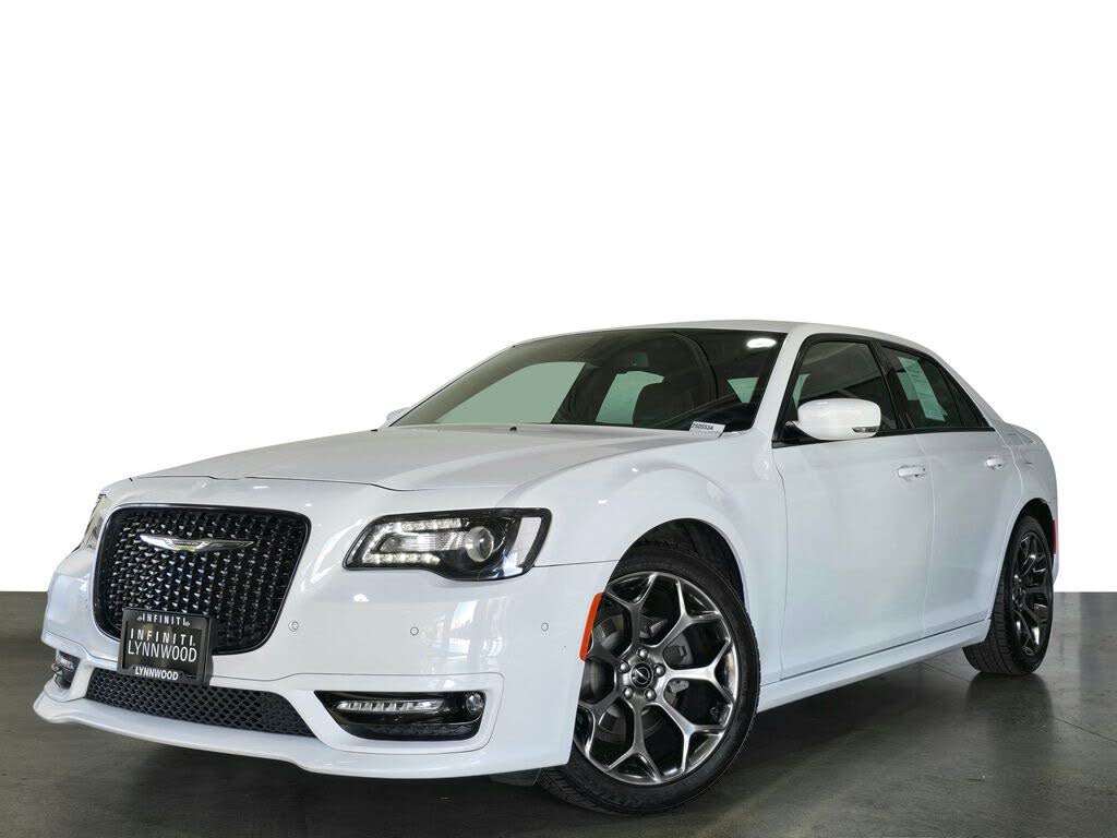2018 Chrysler 300 S RWD