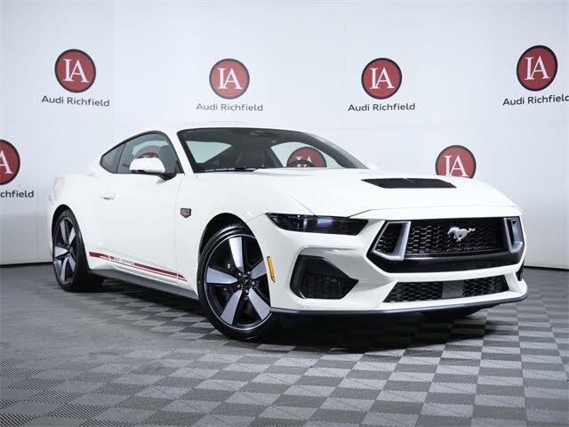 2025 Ford Mustang GT Premium Fastback RWD